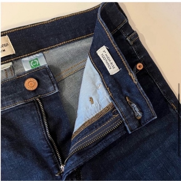 J Crew 9" HIGH RISE toothpick jean in Point Lake wash - Picture 7 of 9